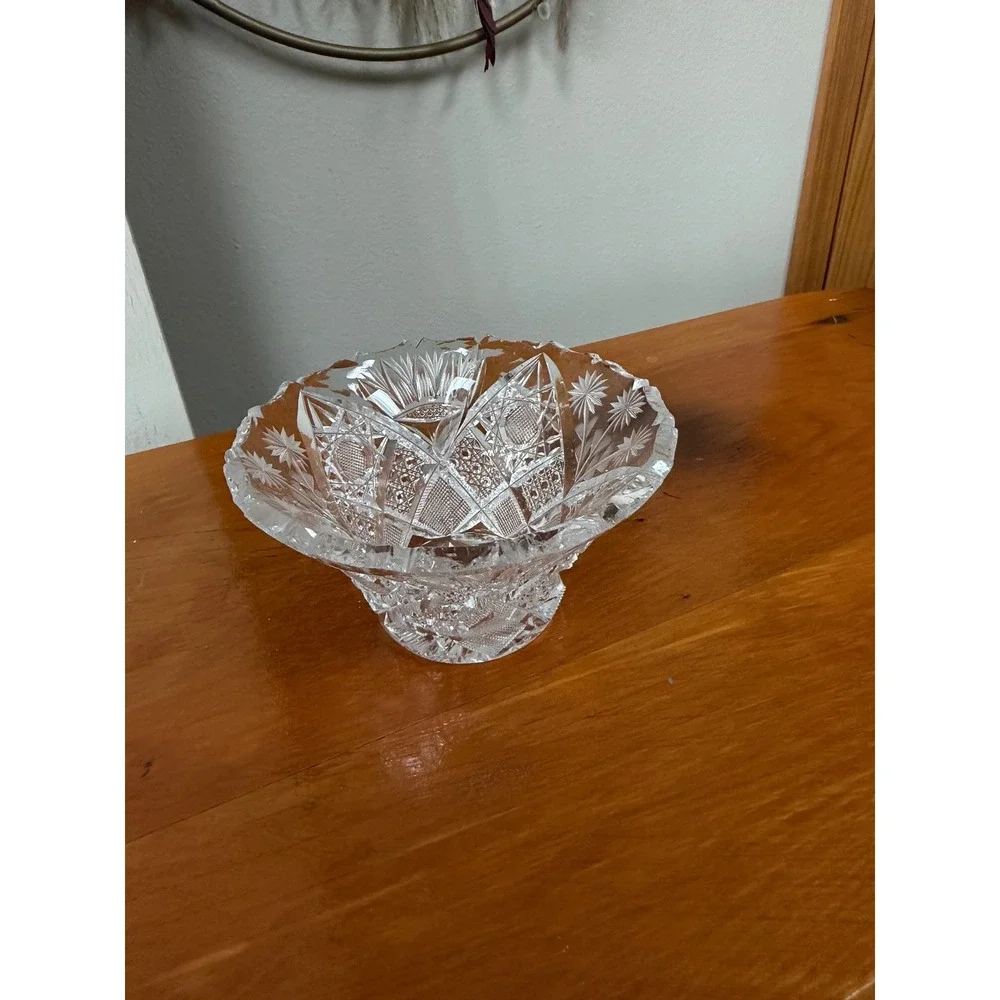 Vintage Cut Glass Crystal Bowl Starburst Pinwheel Pattern Scalloped Edge 5 inch